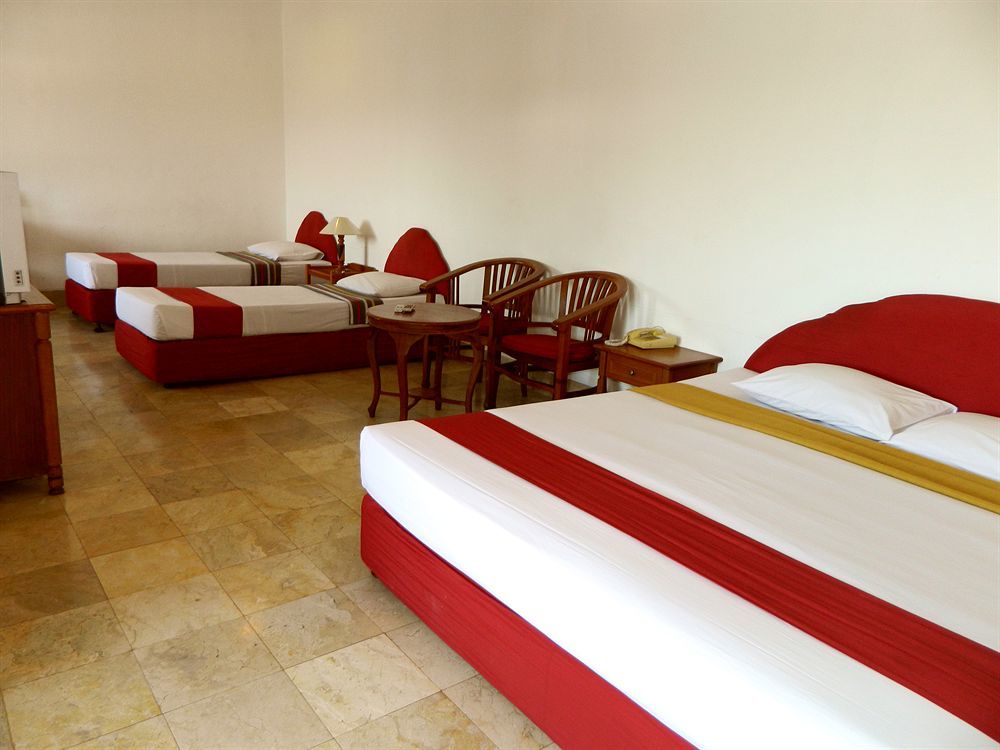 Hotel Ratna Кута Екстер'єр фото